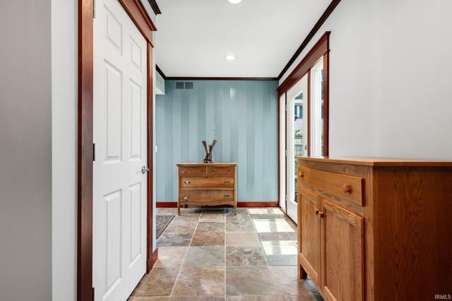 11114 Lakeshore Drive, Osceola, IN 46561