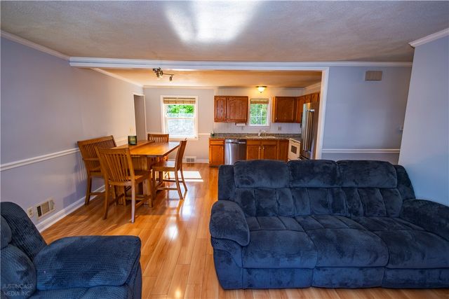 7 Plymouth Road, North Providence, RI 02904