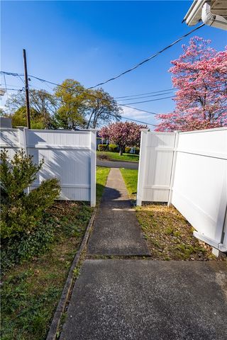 7 Plymouth Road, North Providence, RI 02904