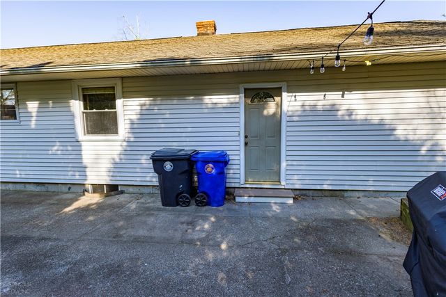 7 Plymouth Road, North Providence, RI 02904
