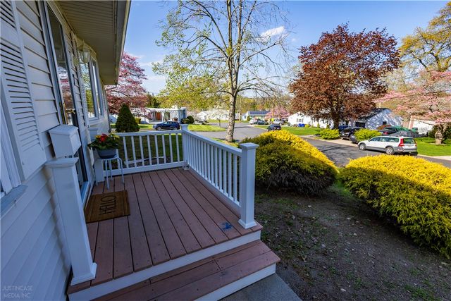 7 Plymouth Road, North Providence, RI 02904