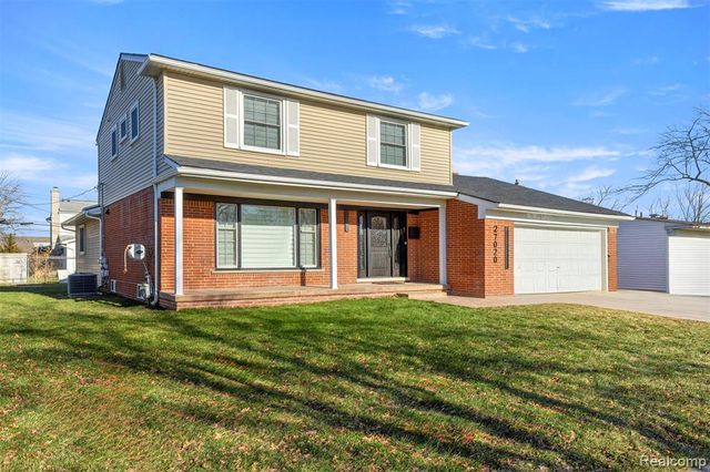 27020 Havelock Drive, Dearborn Heights, MI 48127