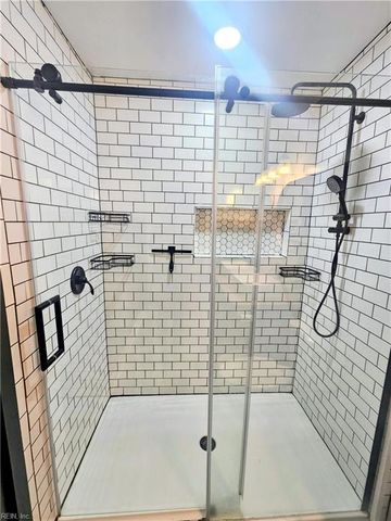 3776 Wayne CIR, Norfolk, VA 23513