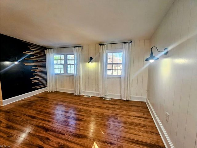 3776 Wayne CIR, Norfolk, VA 23513