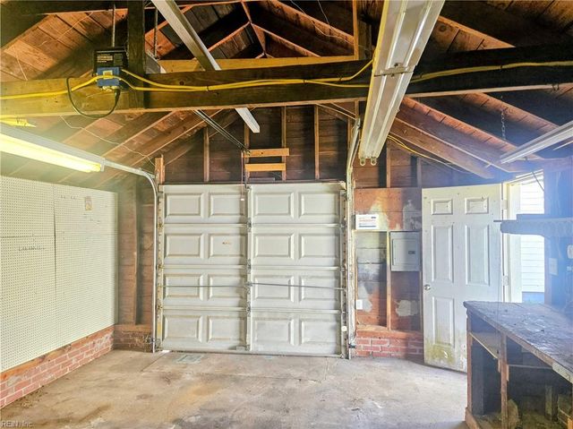 3776 Wayne CIR, Norfolk, VA 23513