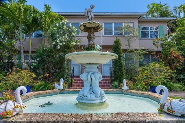 28 Almeria Ave 4, Coral Gables, FL 33134