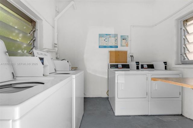 28 Almeria Ave 4, Coral Gables, FL 33134