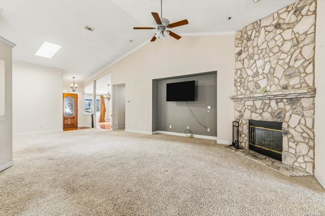 3325 SHERWIN DR, Schertz, TX 78108