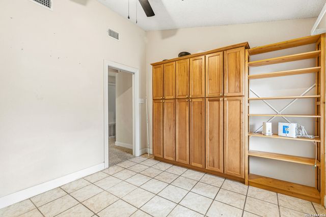 3325 SHERWIN DR, Schertz, TX 78108