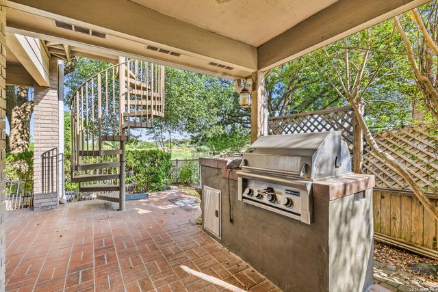3325 SHERWIN DR, Schertz, TX 78108
