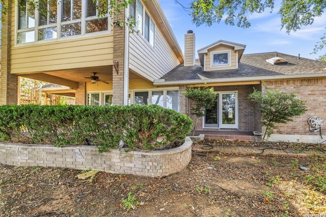 3325 SHERWIN DR, Schertz, TX 78108
