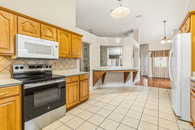 3325 SHERWIN DR, Schertz, TX 78108