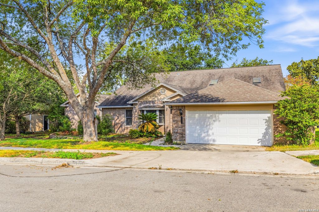3325 SHERWIN DR, Schertz, TX 78108