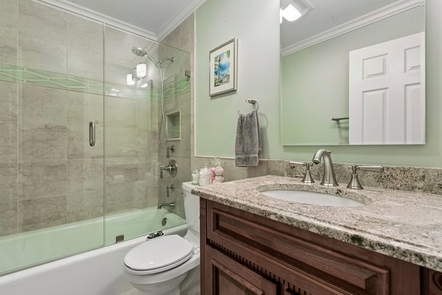 25 Melrose Street, Westmont, IL 60559