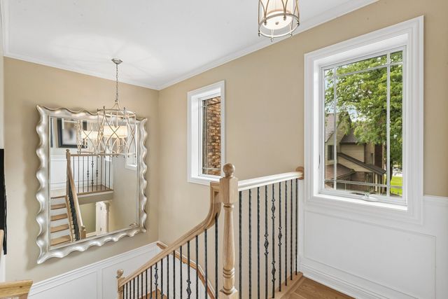 25 Melrose Street, Westmont, IL 60559
