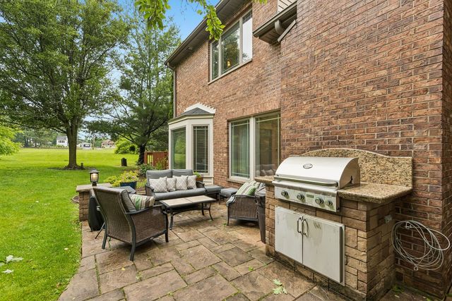 25 Melrose Street, Westmont, IL 60559