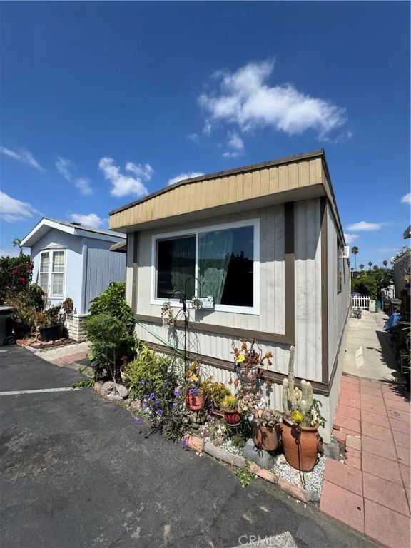 100 W Midway 115, Anaheim, CA 92805