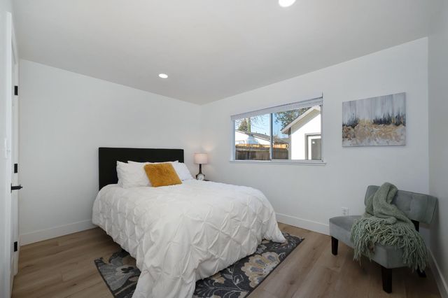 5120 Rabeneck Way, Fair Oaks, CA 95628