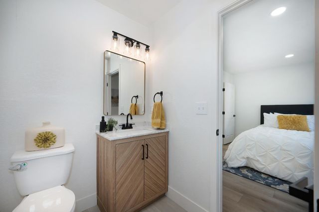 5120 Rabeneck Way, Fair Oaks, CA 95628