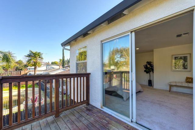 5120 Rabeneck Way, Fair Oaks, CA 95628