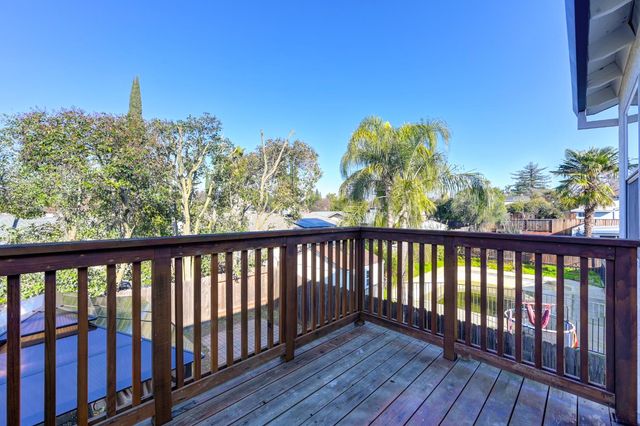 5120 Rabeneck Way, Fair Oaks, CA 95628