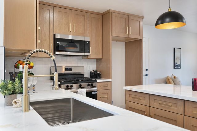 5120 Rabeneck Way, Fair Oaks, CA 95628