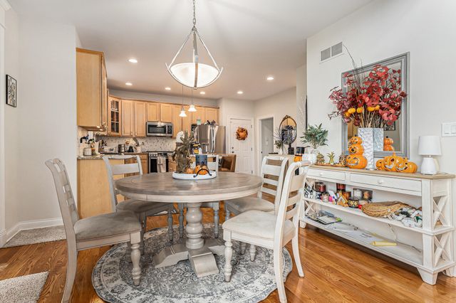 109 Leicester Road, Munster, IN 46321