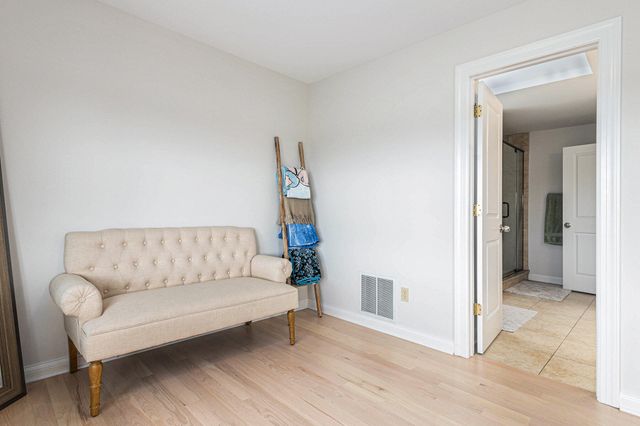 109 Leicester Road, Munster, IN 46321