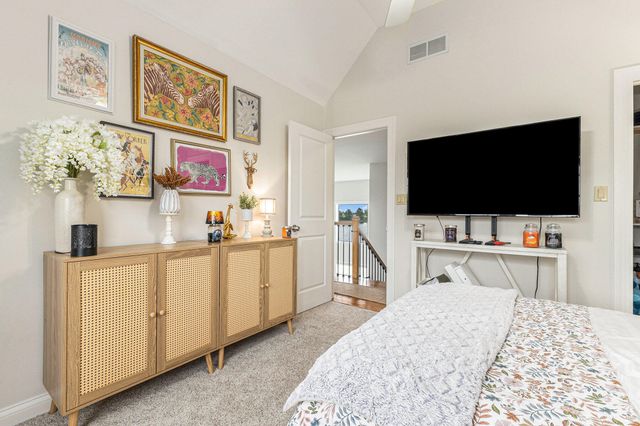 109 Leicester Road, Munster, IN 46321