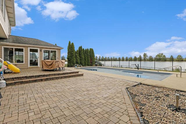 109 Leicester Road, Munster, IN 46321