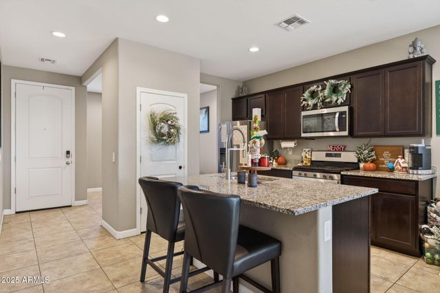 8269 W RUSHMORE Way, Florence, AZ 85132