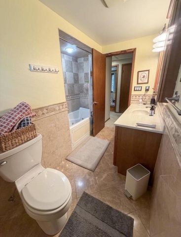 7251 Hyacinth COURT, Greendale, WI 53129