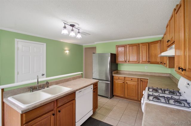 409 S Capitol Parkway, Montgomery, AL 36107