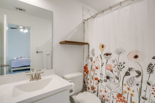 1800 Shade Tree Street, Fort Worth, TX 76008