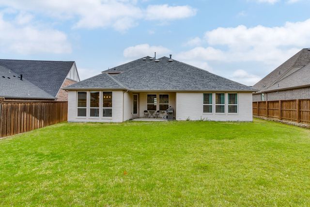 1800 Shade Tree Street, Fort Worth, TX 76008