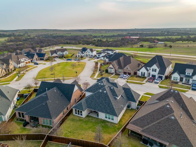 1800 Shade Tree Street, Fort Worth, TX 76008