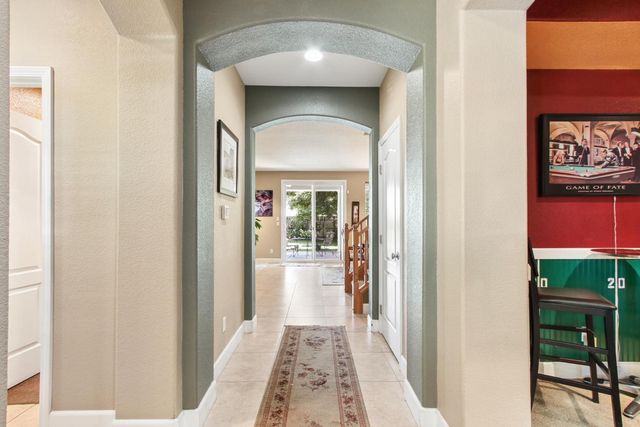 7708 Ocean Park Dr, Antelope, CA 95843