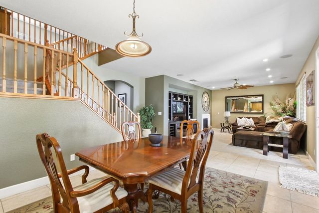 7708 Ocean Park Dr, Antelope, CA 95843