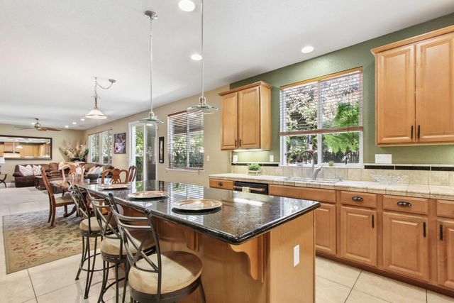 7708 Ocean Park Dr, Antelope, CA 95843
