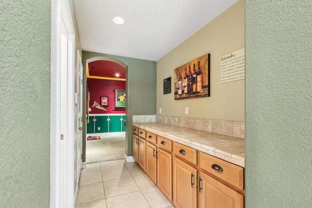 7708 Ocean Park Dr, Antelope, CA 95843