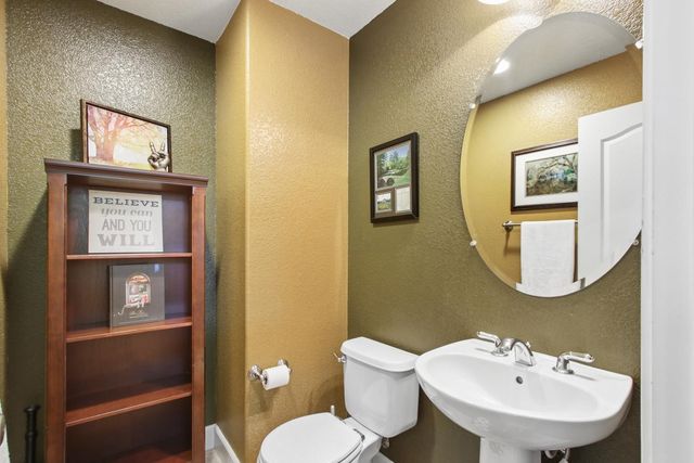 7708 Ocean Park Dr, Antelope, CA 95843