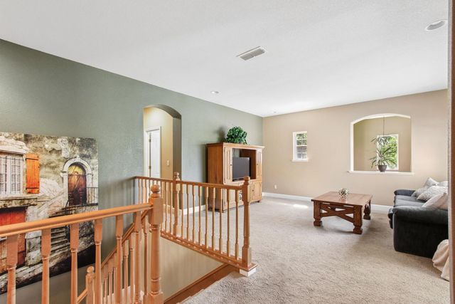 7708 Ocean Park Dr, Antelope, CA 95843