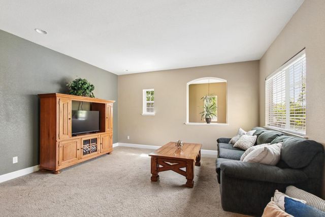 7708 Ocean Park Dr, Antelope, CA 95843