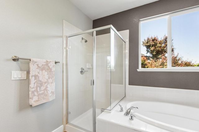 7708 Ocean Park Dr, Antelope, CA 95843