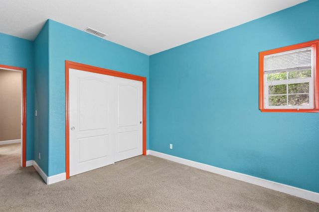 7708 Ocean Park Dr, Antelope, CA 95843