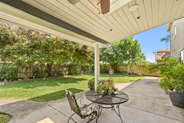 7708 Ocean Park Dr, Antelope, CA 95843