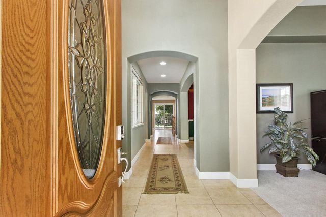 7708 Ocean Park Dr, Antelope, CA 95843