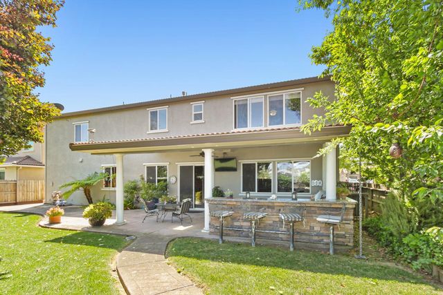 7708 Ocean Park Dr, Antelope, CA 95843