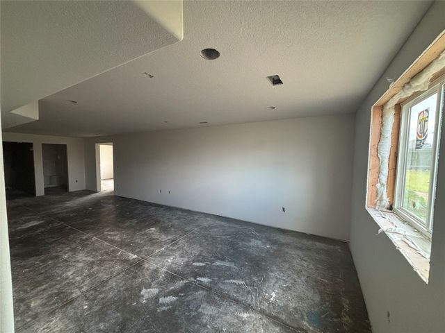 1825 Silver Maple Drive, Norwalk, IA 50211