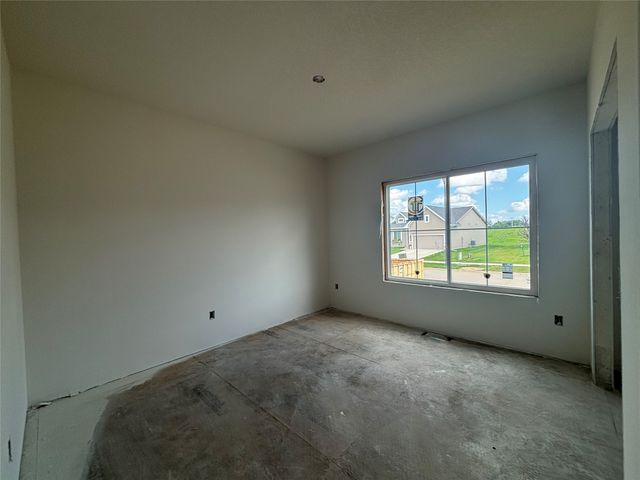 1825 Silver Maple Drive, Norwalk, IA 50211